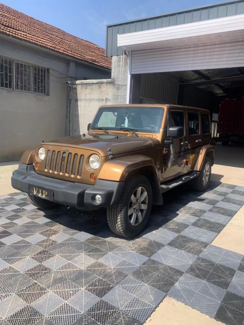 青島12年Jeep牧馬人2
