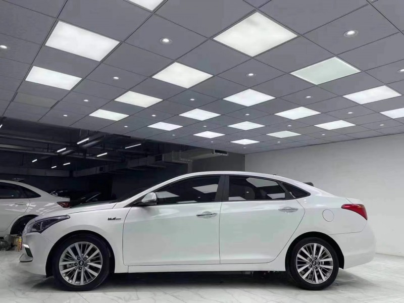 成都17年现代名图3