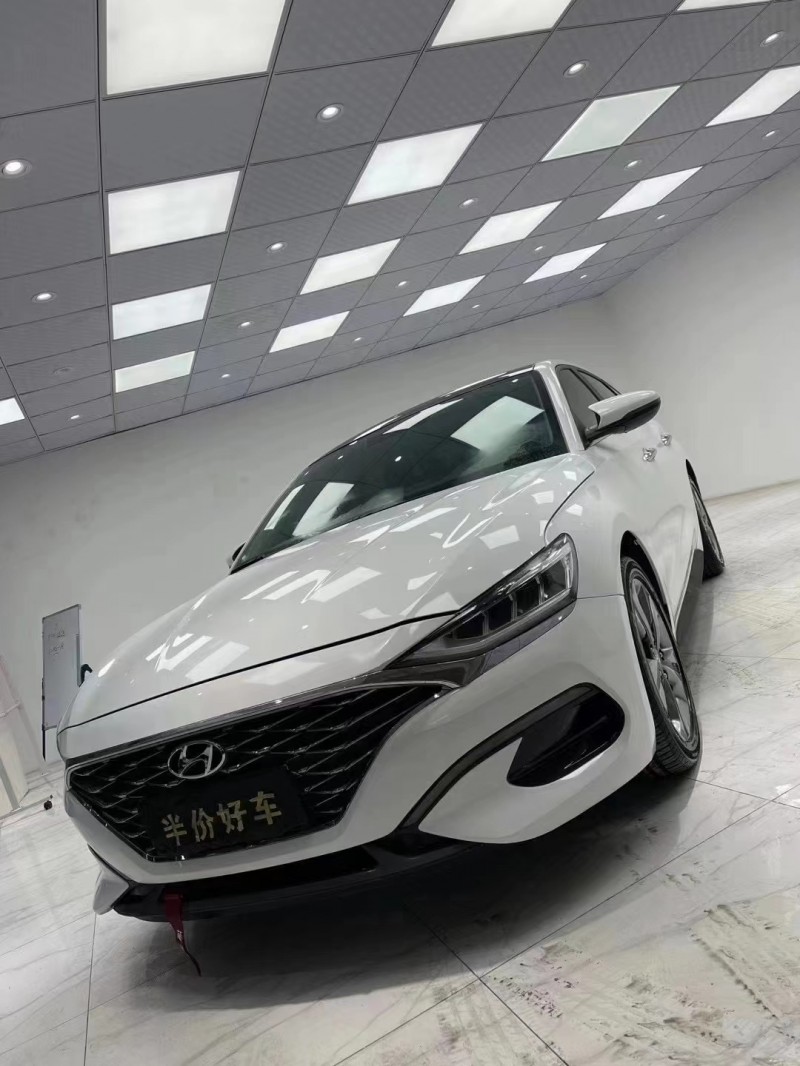 成都20年现代菲斯塔2