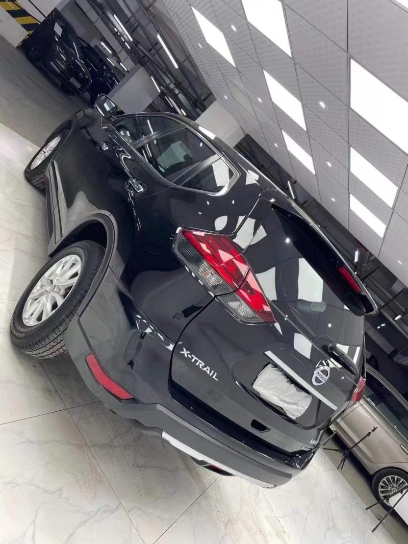 成都20年日产奇骏4