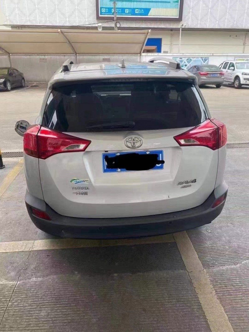 泉州16年豐田RAV4榮放2