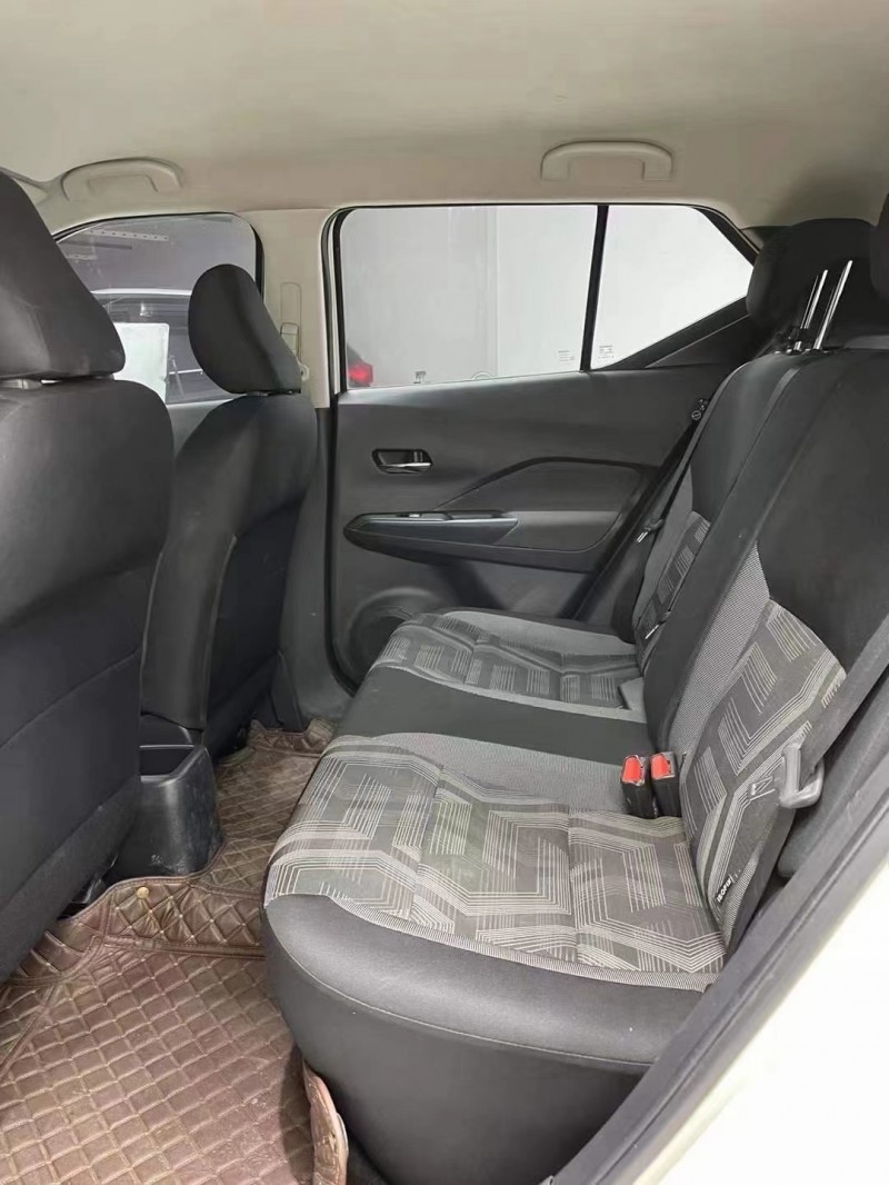 成都20年日产劲客7