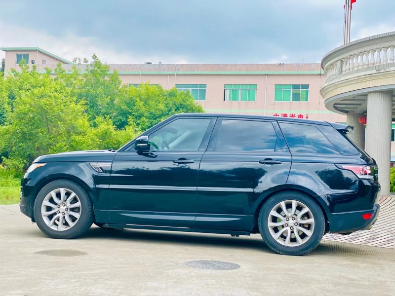 东莞14年路虎揽胜运动2