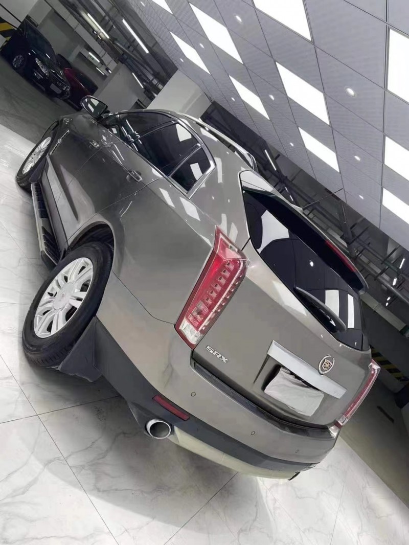 成都12年凯迪拉克SRX4