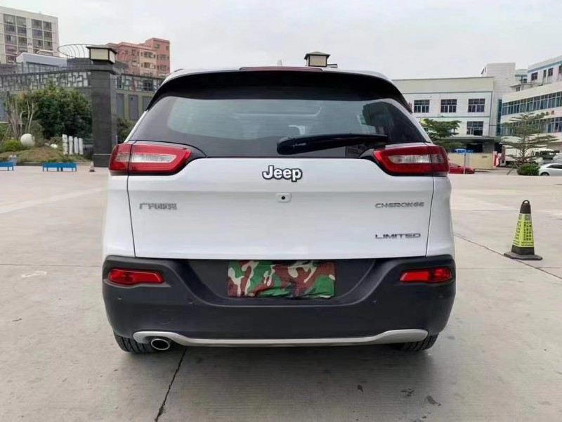 廣州21年Jeep自由光9