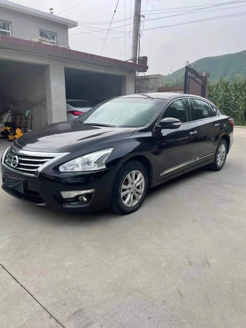 邯鄲16年日產天籟2