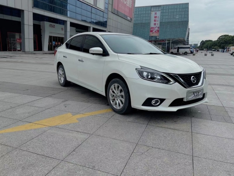 南寧19年日產軒逸8