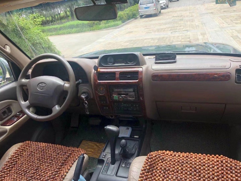 青岛03年丰田兰德酷路泽2