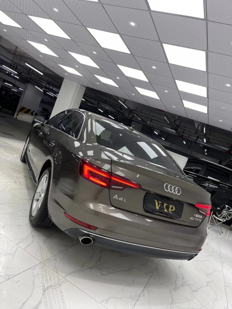 成都18年奥迪A4L6