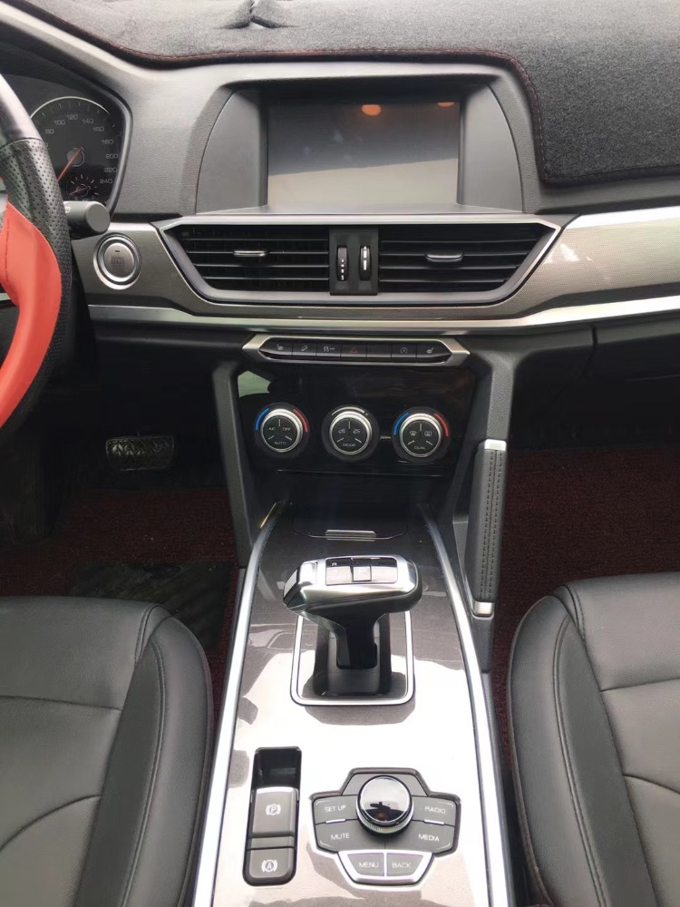 青岛20年哈弗H61