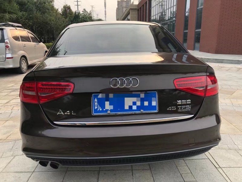 青岛15年奥迪A4L5