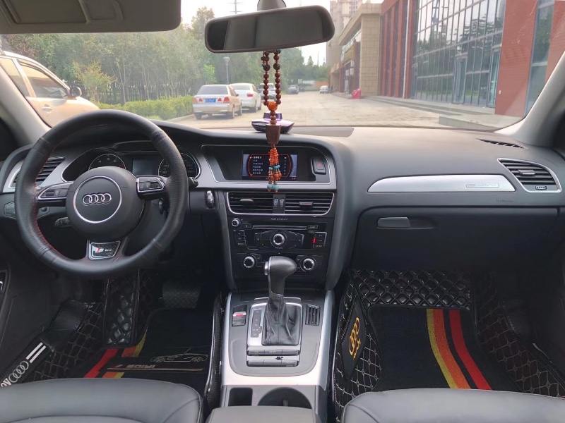 青岛15年奥迪A4L3