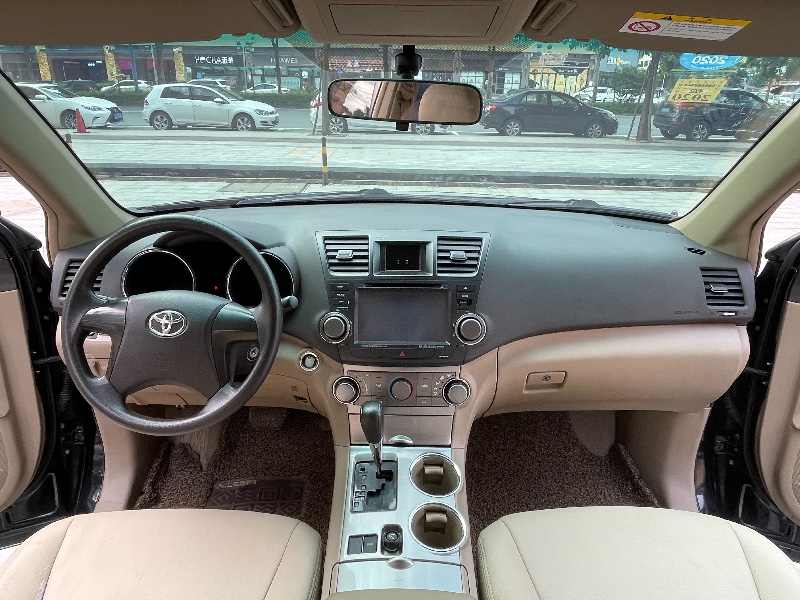 佛山13年丰田汉兰达1