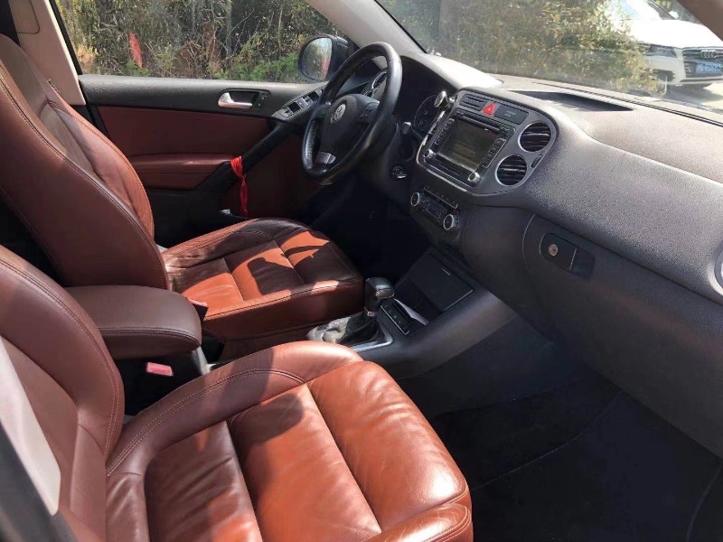 青岛10年大众途威4