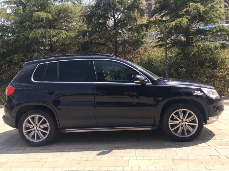 青岛10年大众途威6