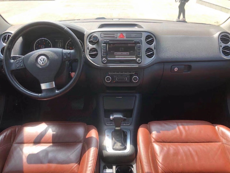 青岛10年大众途威1