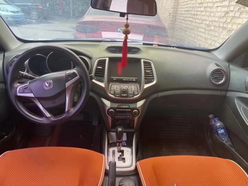 洛陽15年長安汽車逸動3