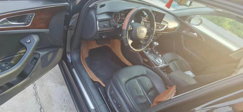 深圳14年奥迪A6L5