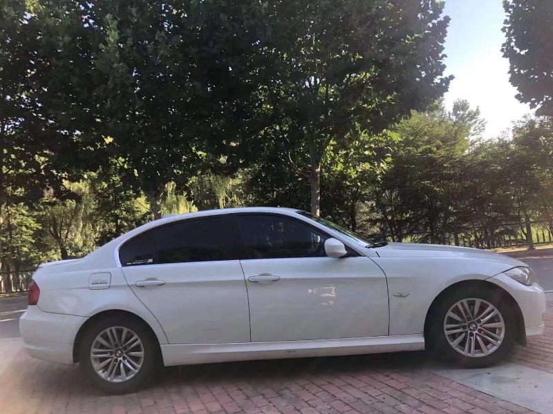 青岛11年宝马3系6