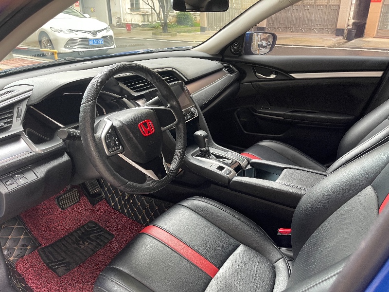 广州18年本田思域4