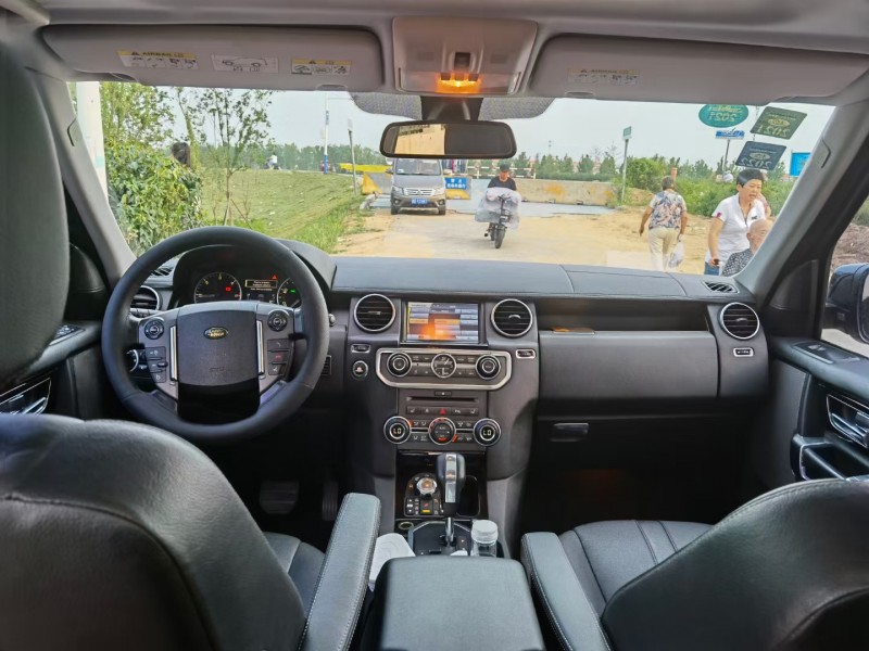 青岛11年路虎发现46