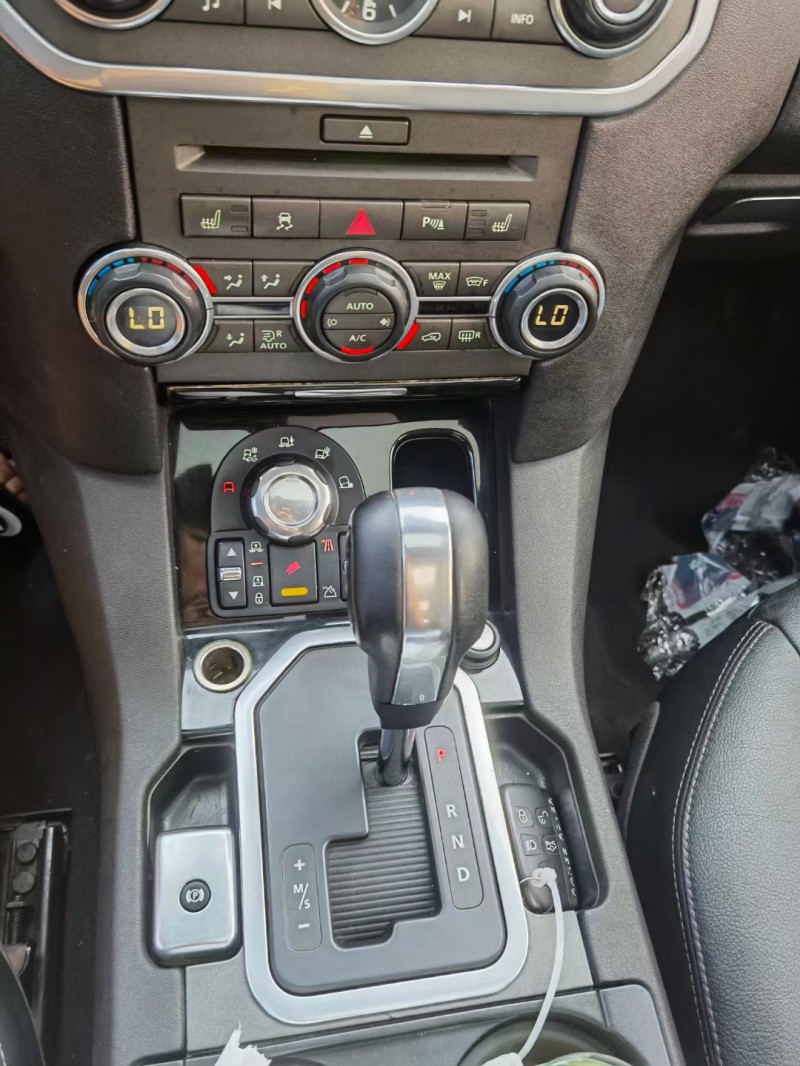 青岛11年路虎发现43