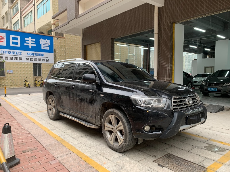 广州11年丰田汉兰达8