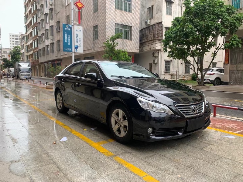 广州12年丰田锐志5