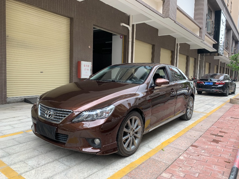 广州13年丰田锐志6