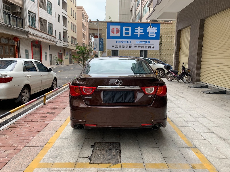 广州13年丰田锐志1