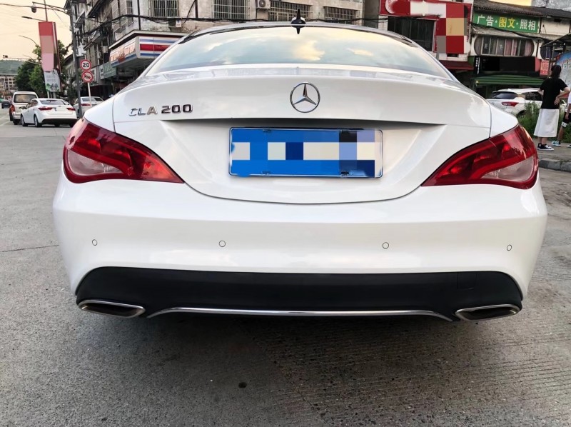 成都18年奔驰CLA6