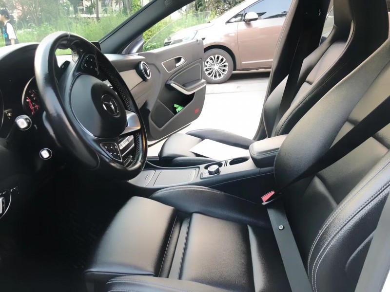 成都18年奔驰CLA4