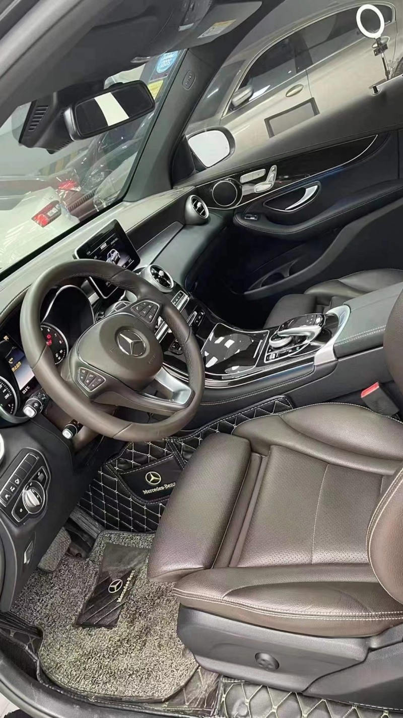 成都18年奔驰GLC6