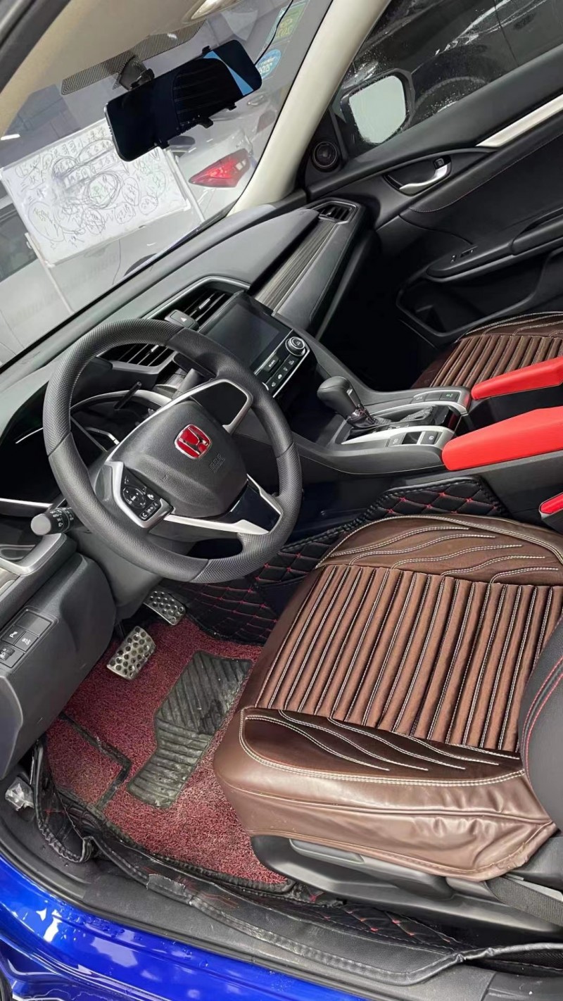 成都19年本田思域6