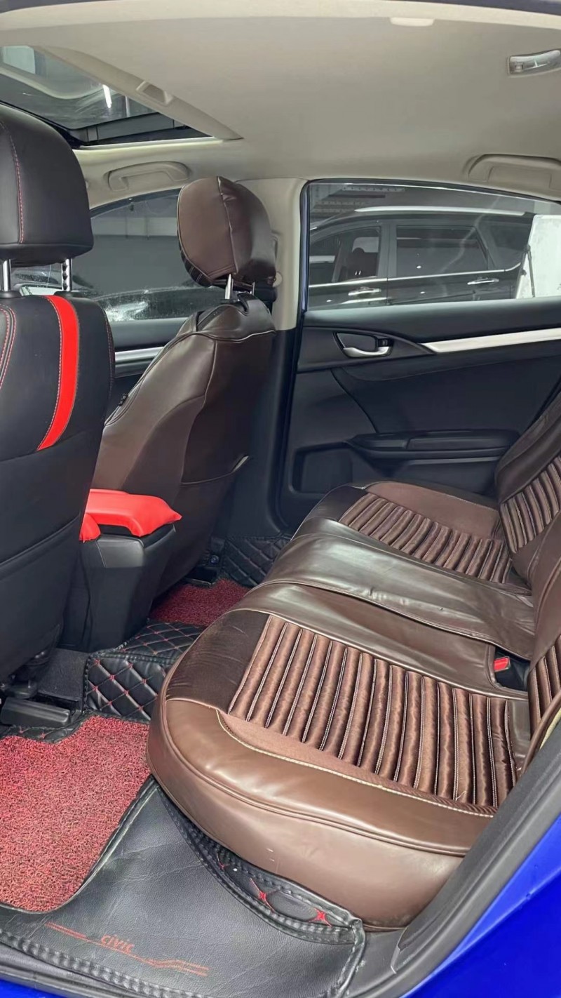 成都19年本田思域7