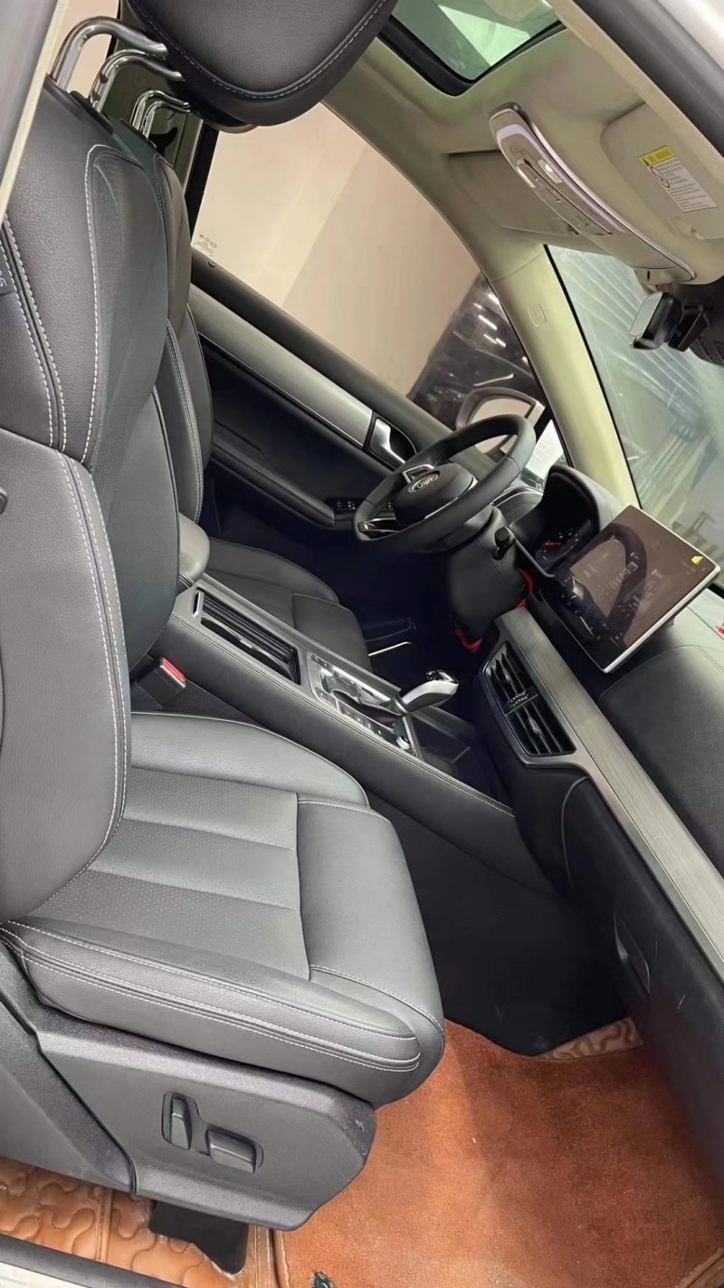 成都19年比亚迪唐8