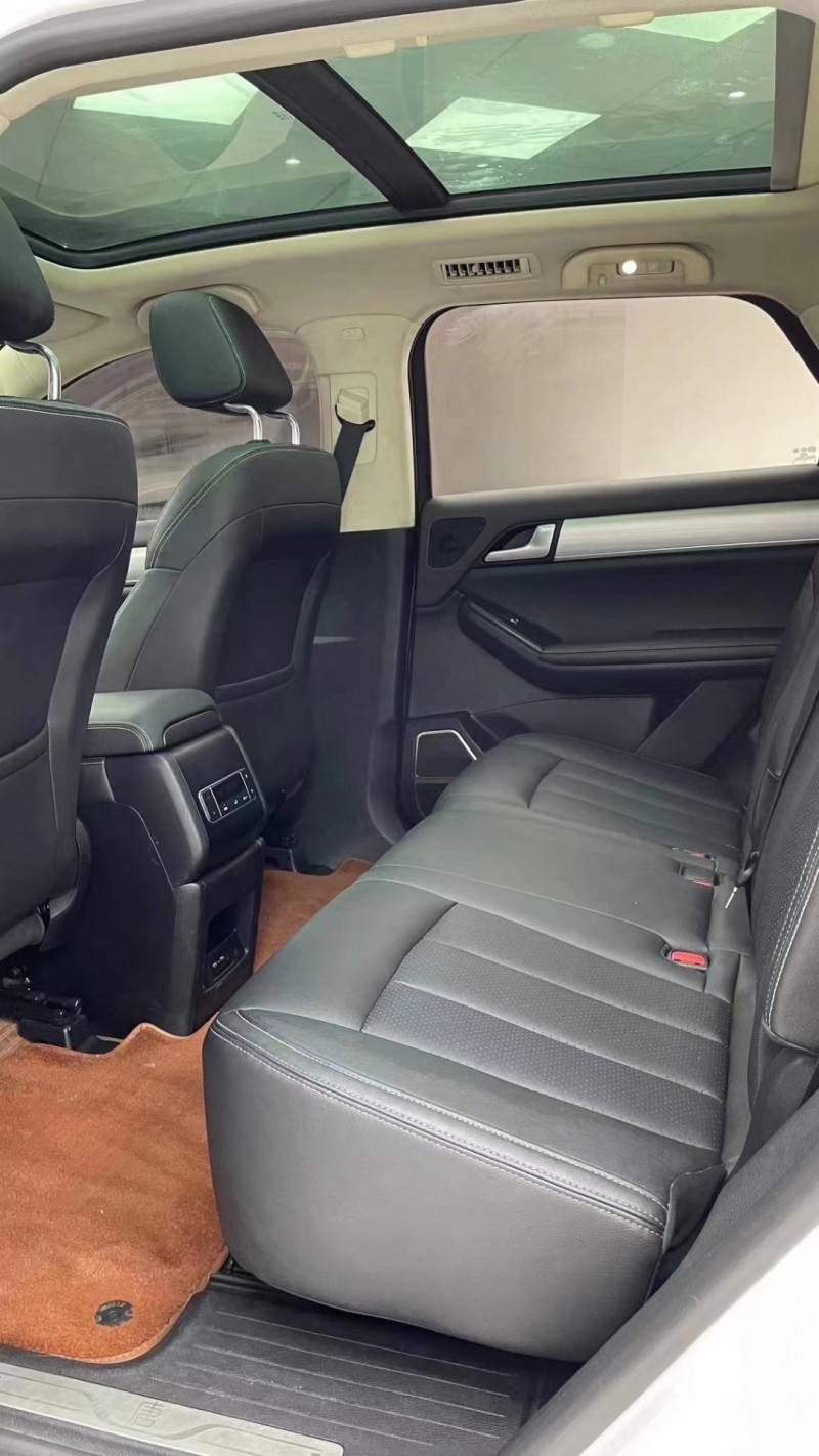 成都19年比亚迪唐7