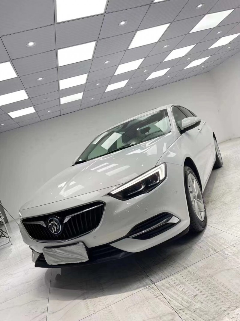 成都19年别克君威2