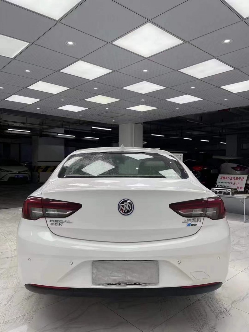 成都19年别克君威5