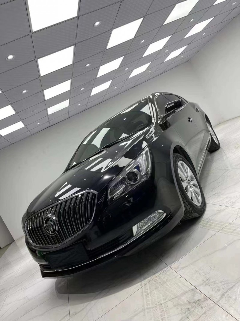 成都16年别克君越2