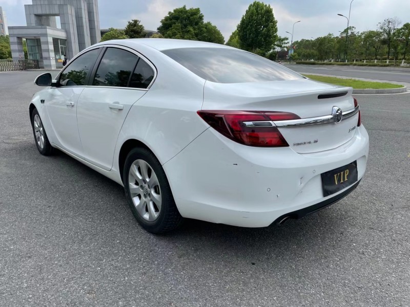 盐城16年别克君威6