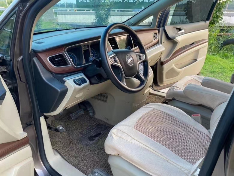 徐州16年别克GL82