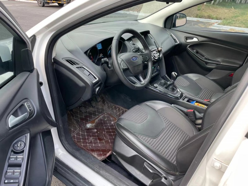 盐城16年福特福克斯8