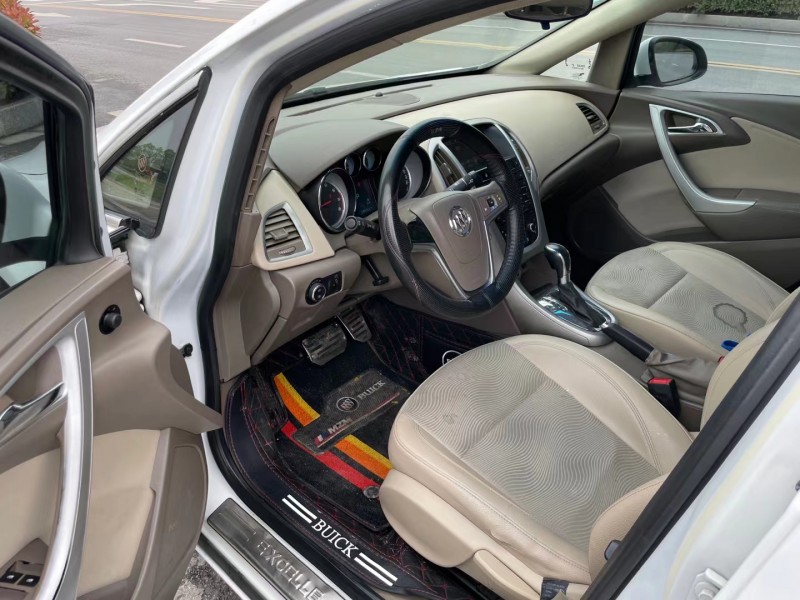 盐城12年别克英朗GT7