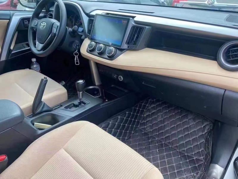 六盤水16年豐田RAV4榮放7