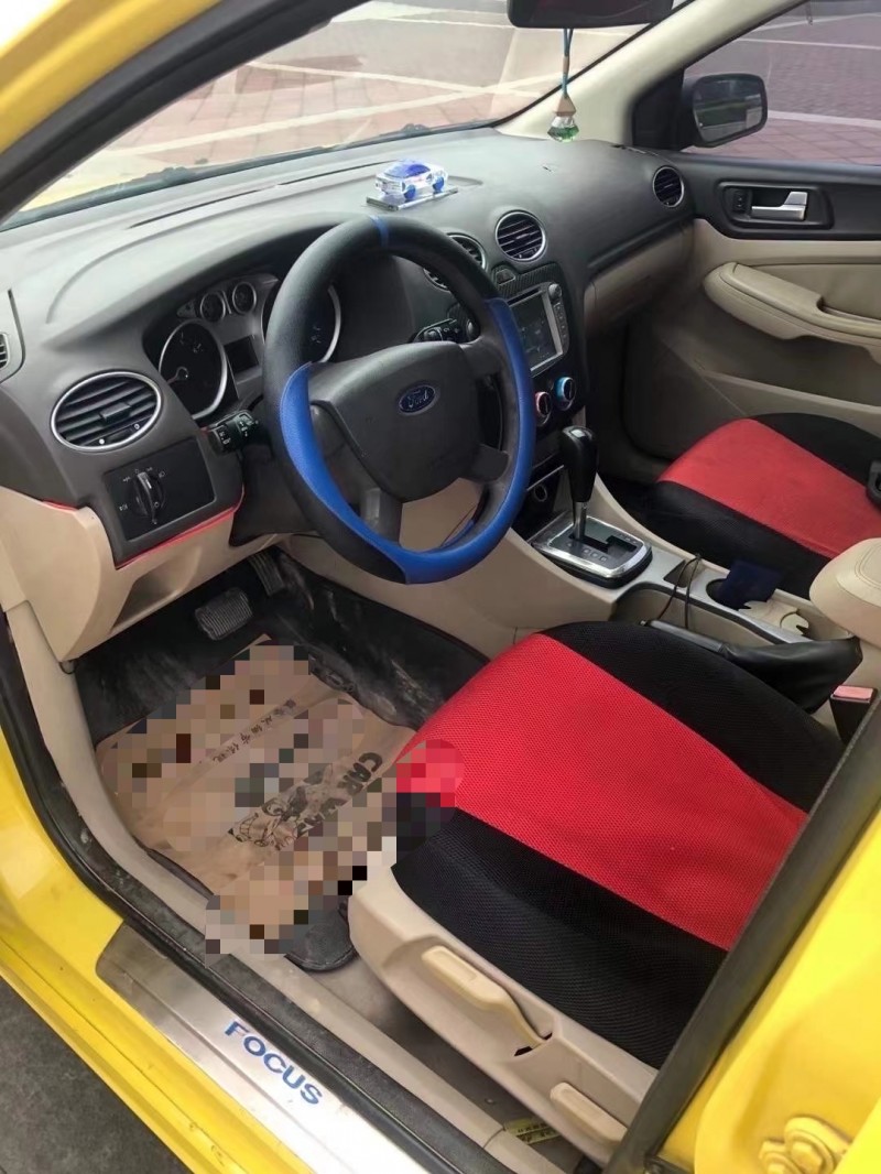 潍坊12年福特福克斯4