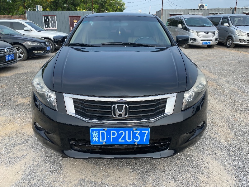 保定11年本田雅阁1