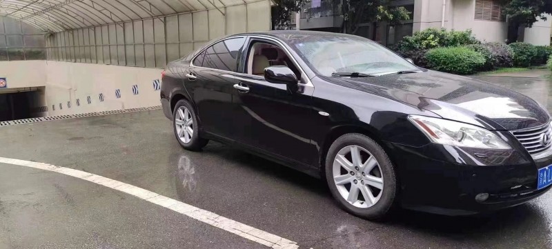 成都08年雷克萨斯ES2