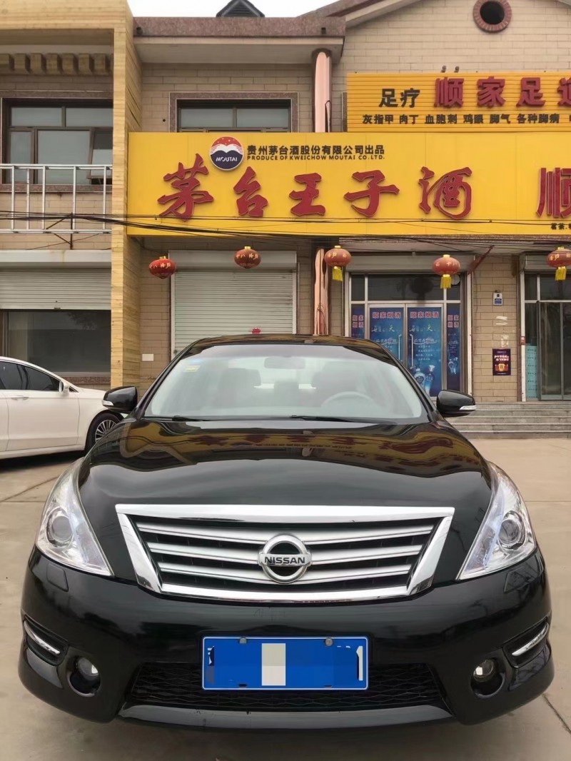 保定12年日产天籁1