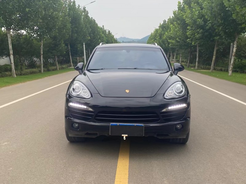 徐州12年保时捷卡宴9